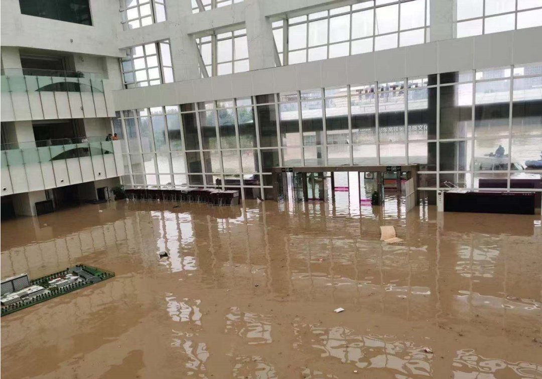 災(zāi)后重建眾志成城，恢復(fù)市政供電的第2天，核磁共振成功恢復(fù)運(yùn)行！(圖5)