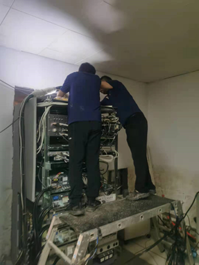 災(zāi)后重建眾志成城，恢復(fù)市政供電的第2天，核磁共振成功恢復(fù)運(yùn)行！(圖28)