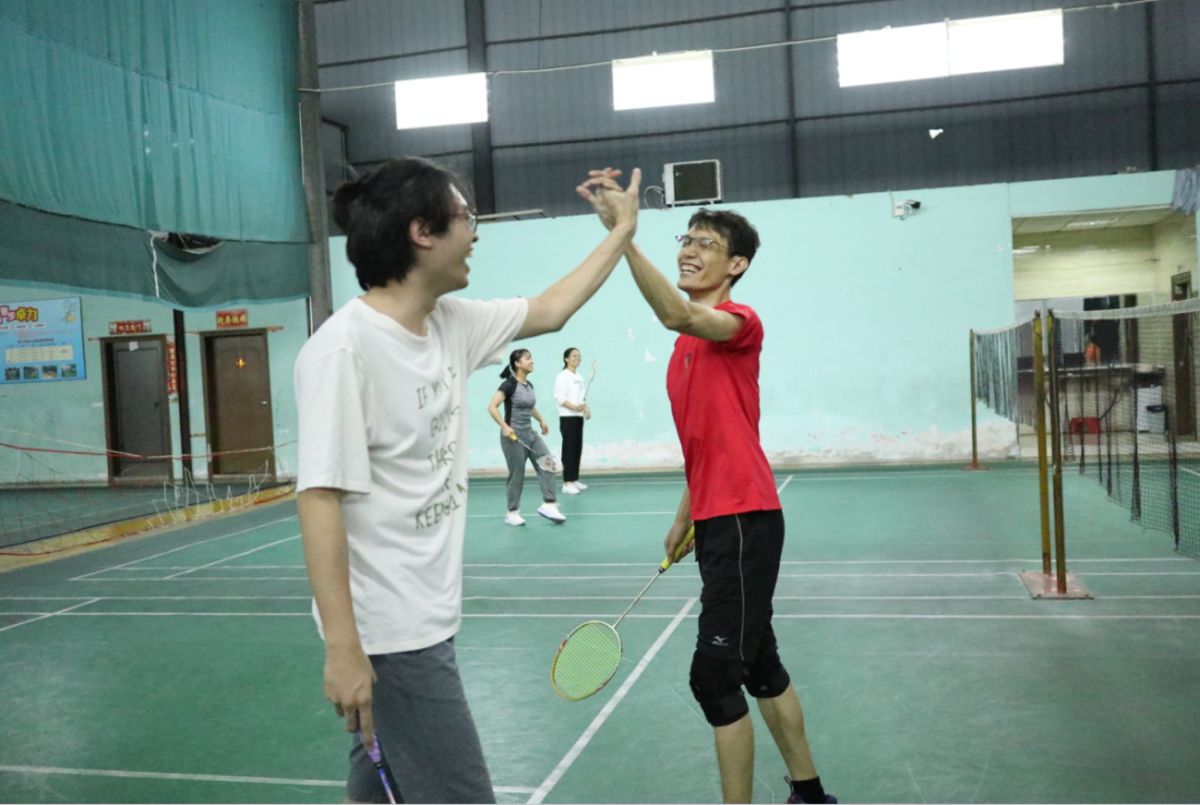誰“羽”爭鋒 | 上藥桑尼克2023年度羽毛球競賽精彩回顧(圖15)